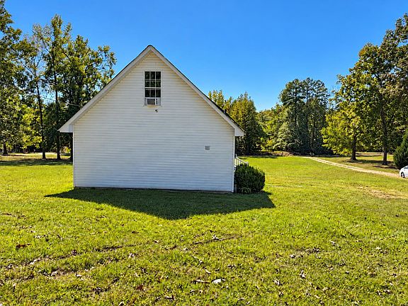 3rd image of 9265 Pea Vine Rd