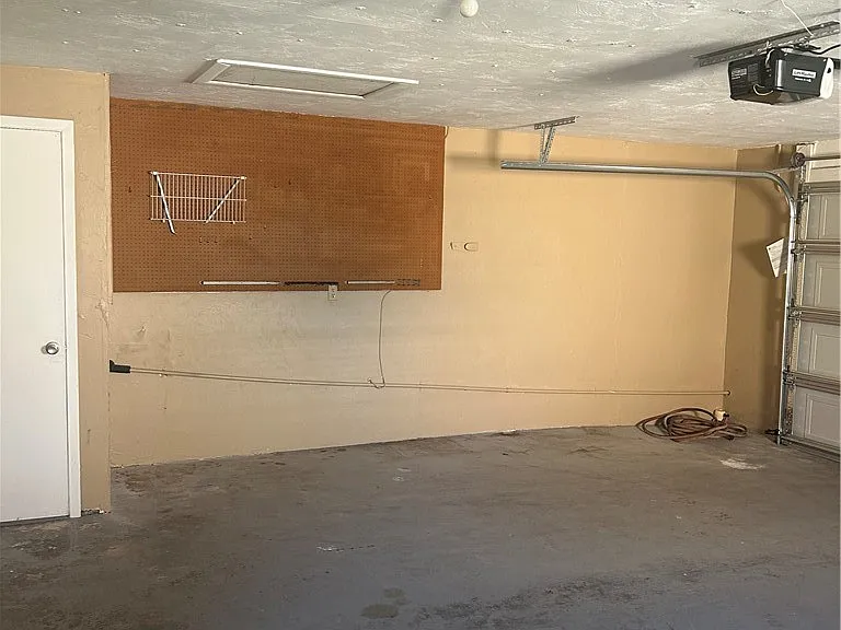 209 S Tyler St — Photo 22