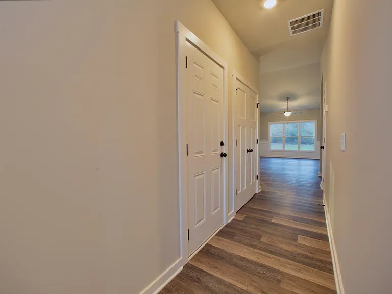 511 N Point Cir — Photo 18