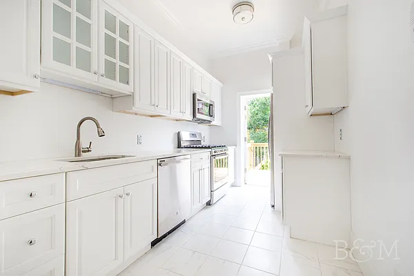 Rented by Brick&Mortar | media 6