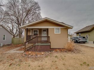 420 George St, Wood River, IL 62095