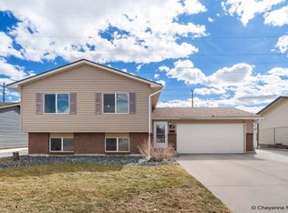 1119 W Jefferson Rd, Cheyenne, WY 82007