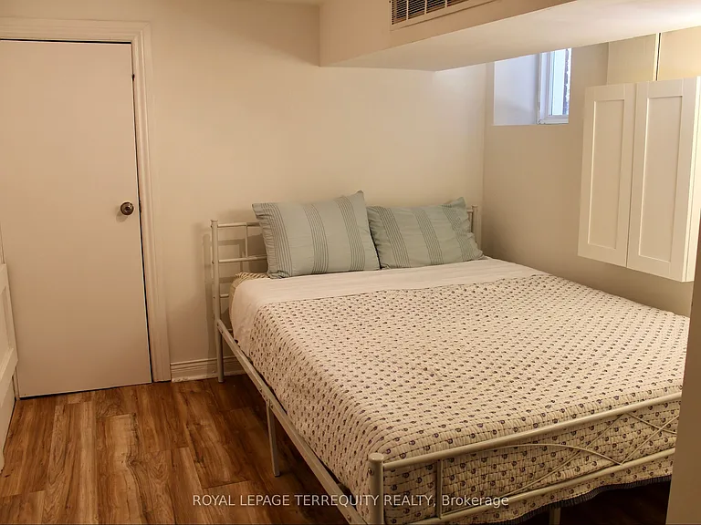 140 Wolverleigh Blvd #LOWER — Photo 18