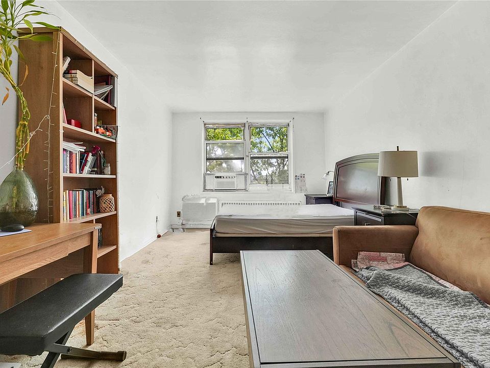 1st image of 28-02 Parsons Boulevard #6G