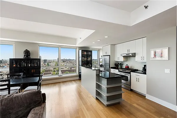 Rented by Urban Realty NYC | media 17