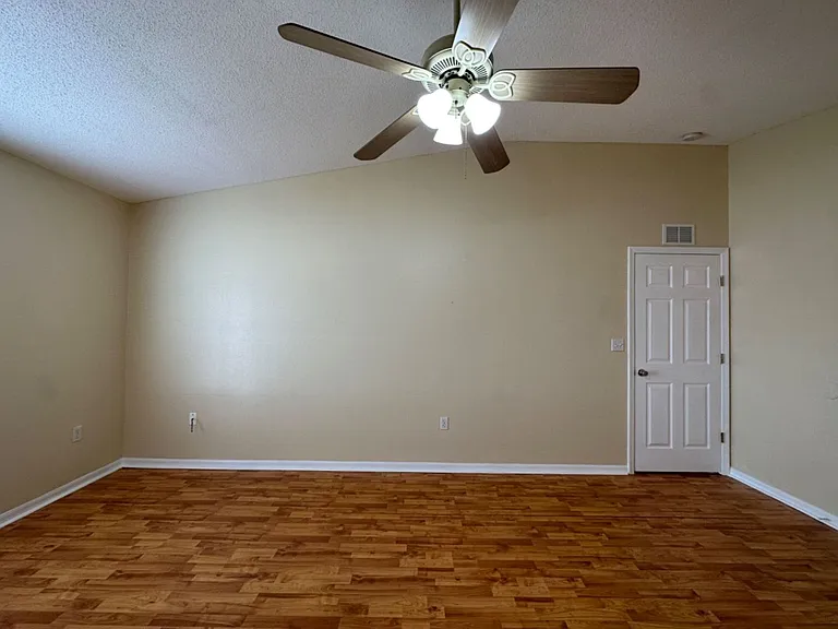 857 Blanc Ct — Photo 33