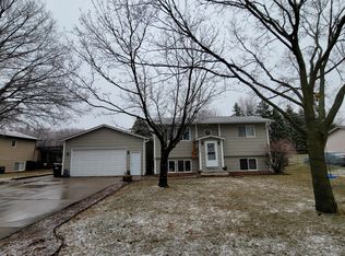 8195 Janero Ave S, Cottage Grove, MN 55016