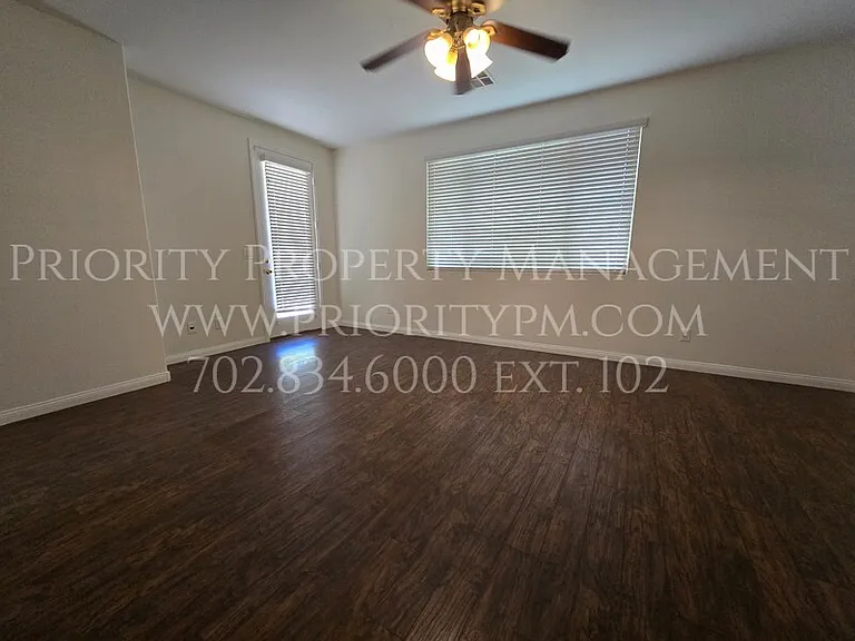 10001 Central Valley Ave — Photo 14