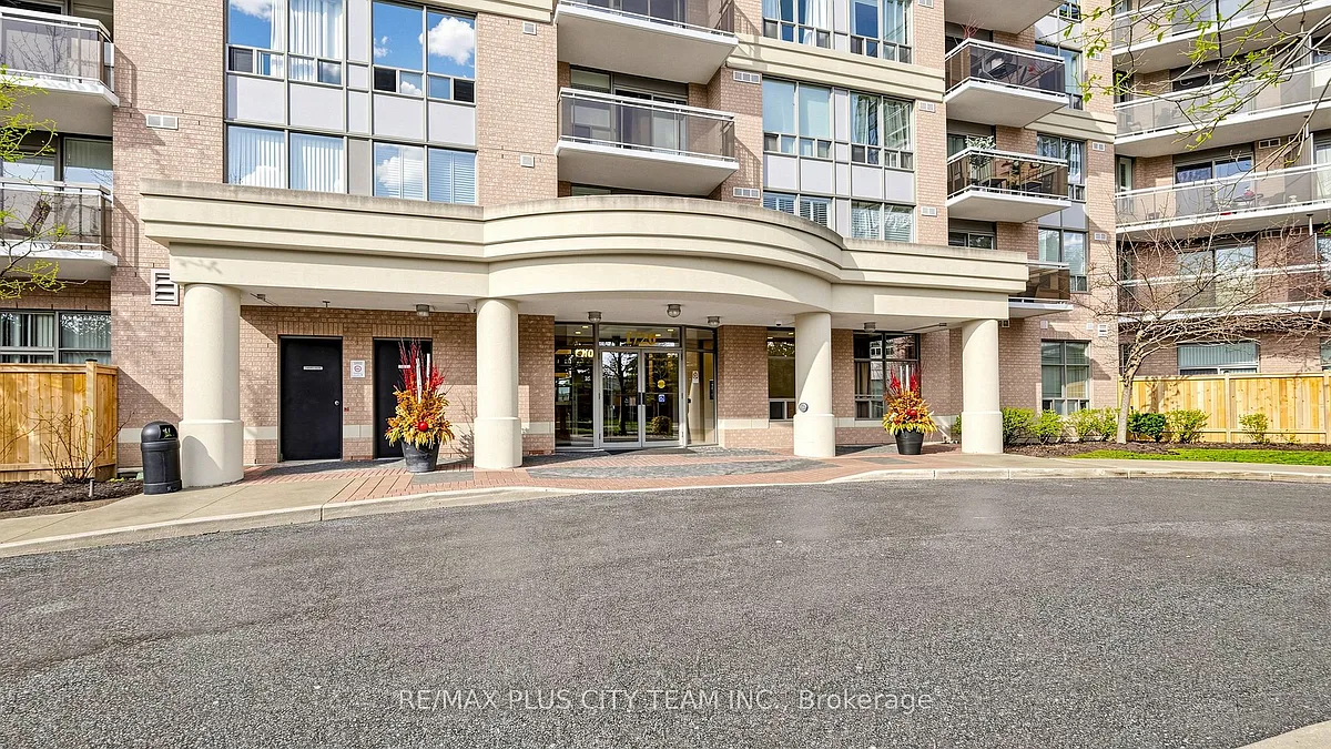 Photo 2 of 28 - 1720 Eglinton Ave E #812 - Toronto, ON Building Photo - 1720 Eglinton Ave E #812