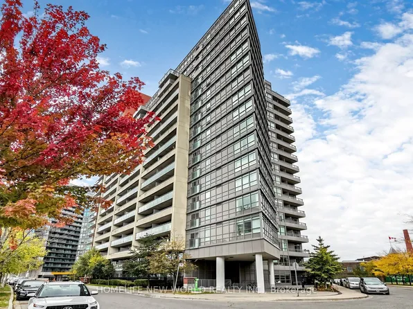 38 Joe Shuster Way #425, Toronto, ON M6K 0A5