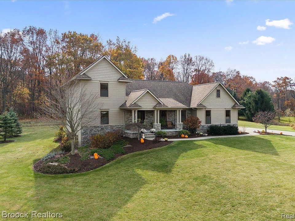 1st image of 8864 Dawson Country Ln