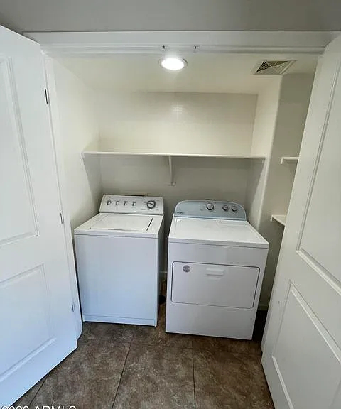 330 S Farmer Ave #114 — Photo 33