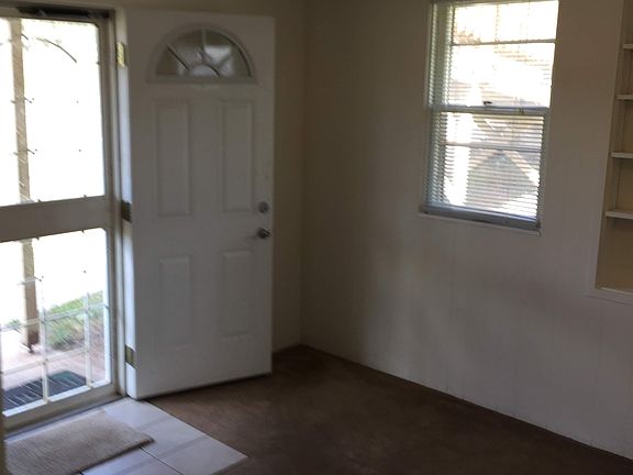 3rd image of 115 N Park St APT 5