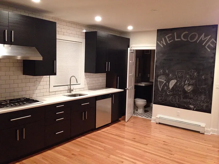 Kitchen, chalk board art