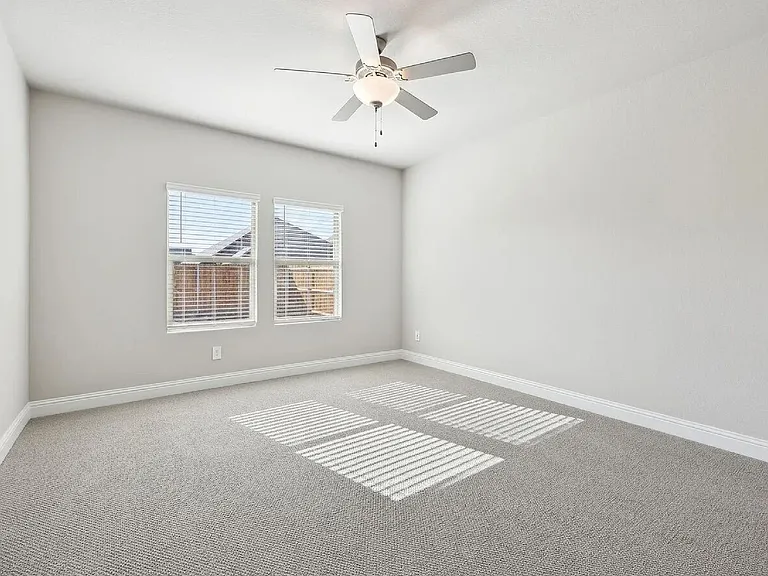 707 Hemingway Ln — Photo 7