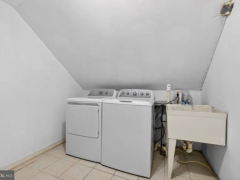 303 Nimitz Ave — Photo 20