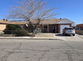 208 64th St SW, Albuquerque, NM 87121