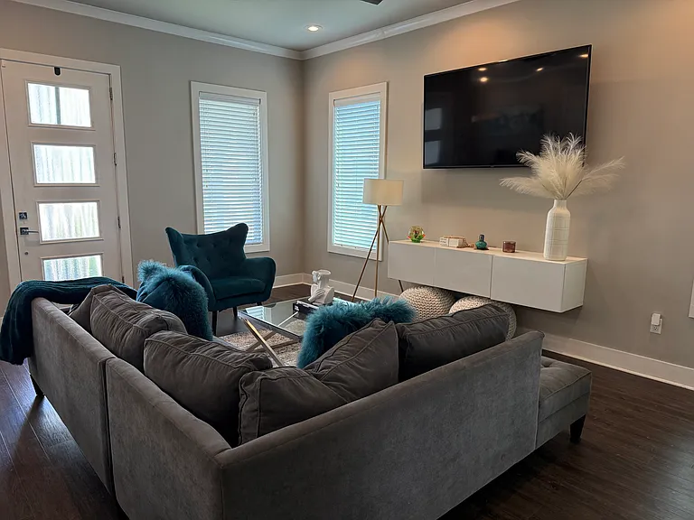 7073 Kodiak Dr — Photo 2