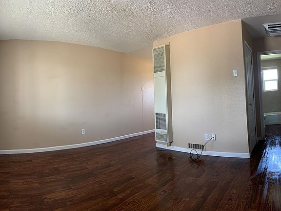2nd image of 3525 Sheridan St #11024893