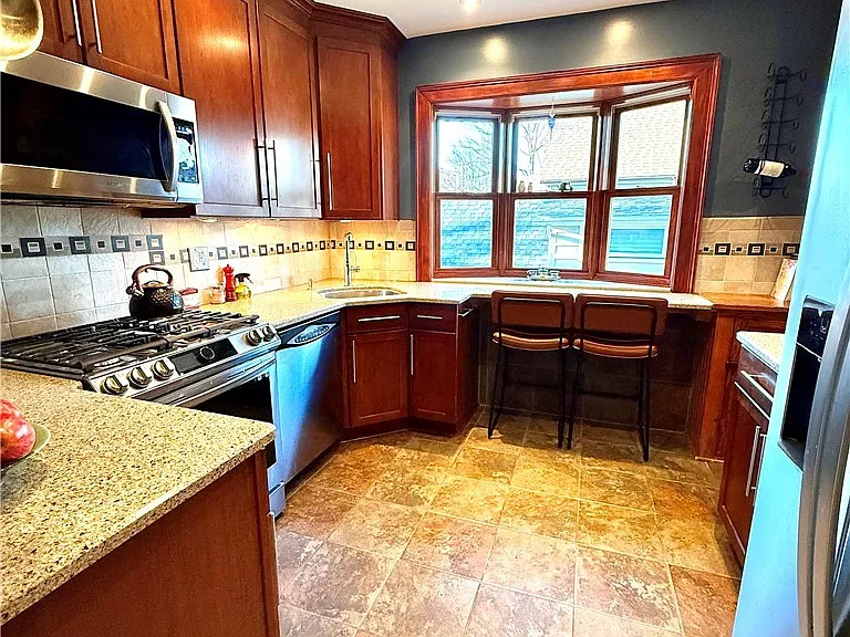 118 Ashland Ave — Photo 19
