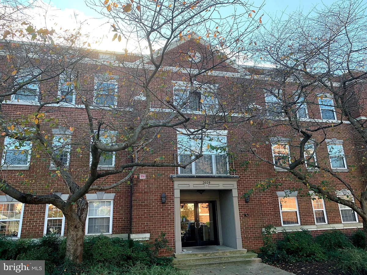 Building Photo - 3609 38th St NW #303