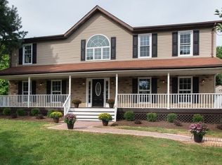 27 Ellison Rd, Somerset, NJ 08873