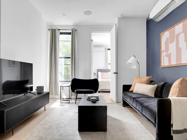 644 Wilson Avenue image 2 of 13