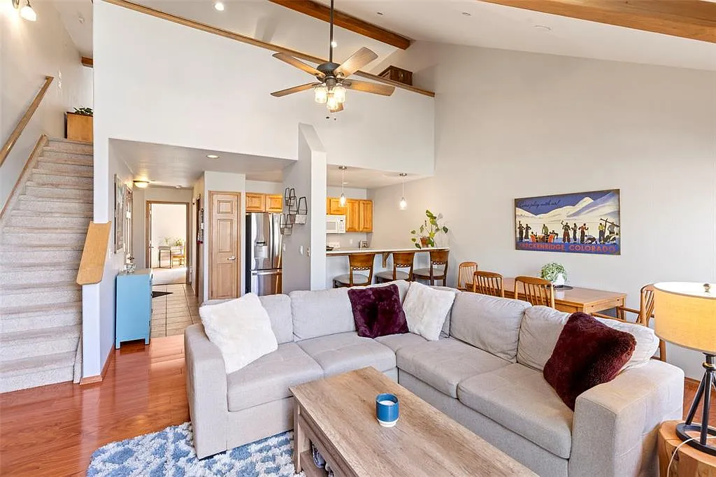 2 bed, 1254 sqft, $3,900 — Photo 4