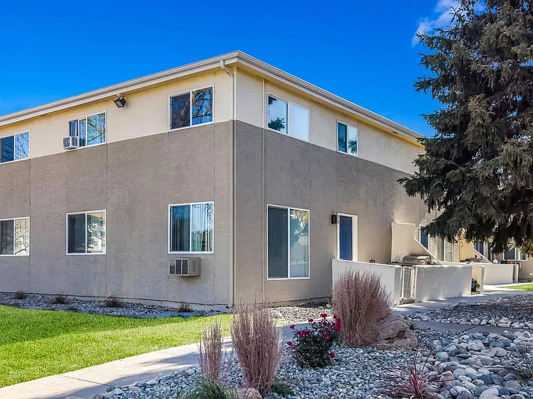 Aspen Townhomes — Photo 56