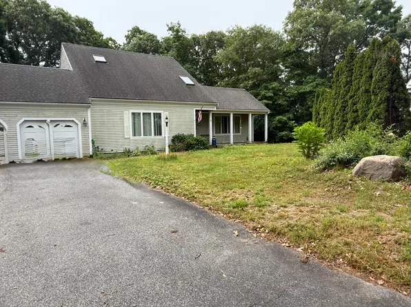 23 Old Mystic Circle, North Falmouth, MA 02556