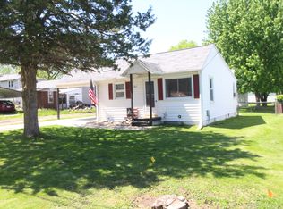 311 Green St, Center Point, IA 52213