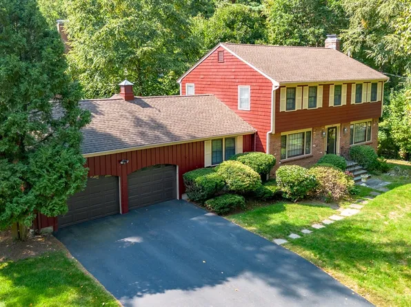 11 Fernwood Rd, Acton, MA 01720