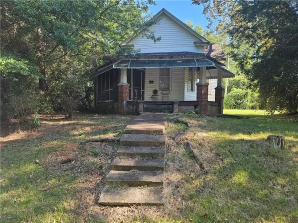 311 Avenue D, Opelika, AL 36801