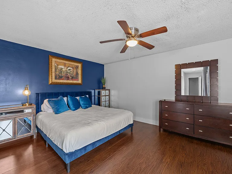 1520 Shaker Cir — Photo 10