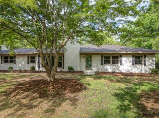 7118 Chartwell Ln, Charlotte, NC 28212