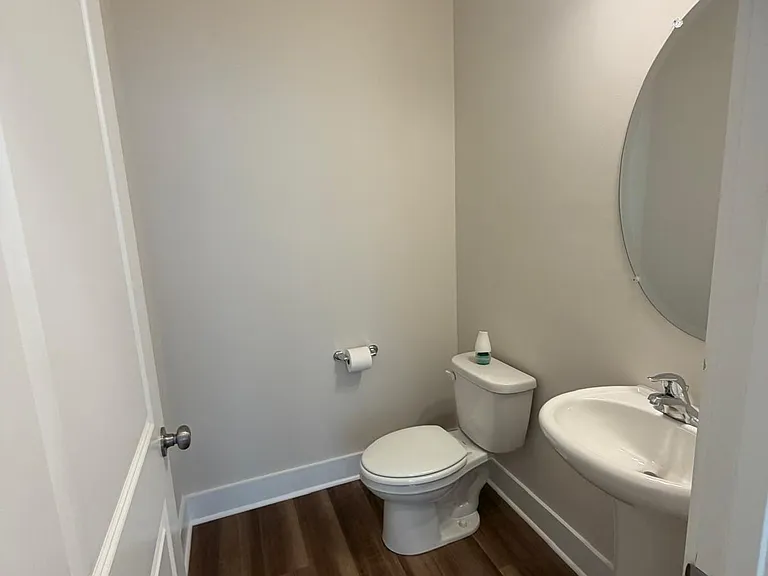 836 Pryor St — Photo 11
