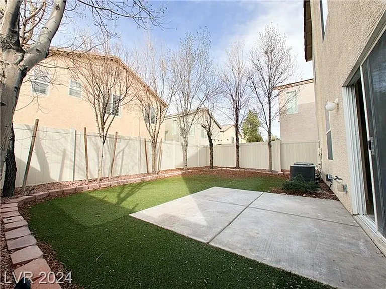 6596 Polonius Ct — Photo 34