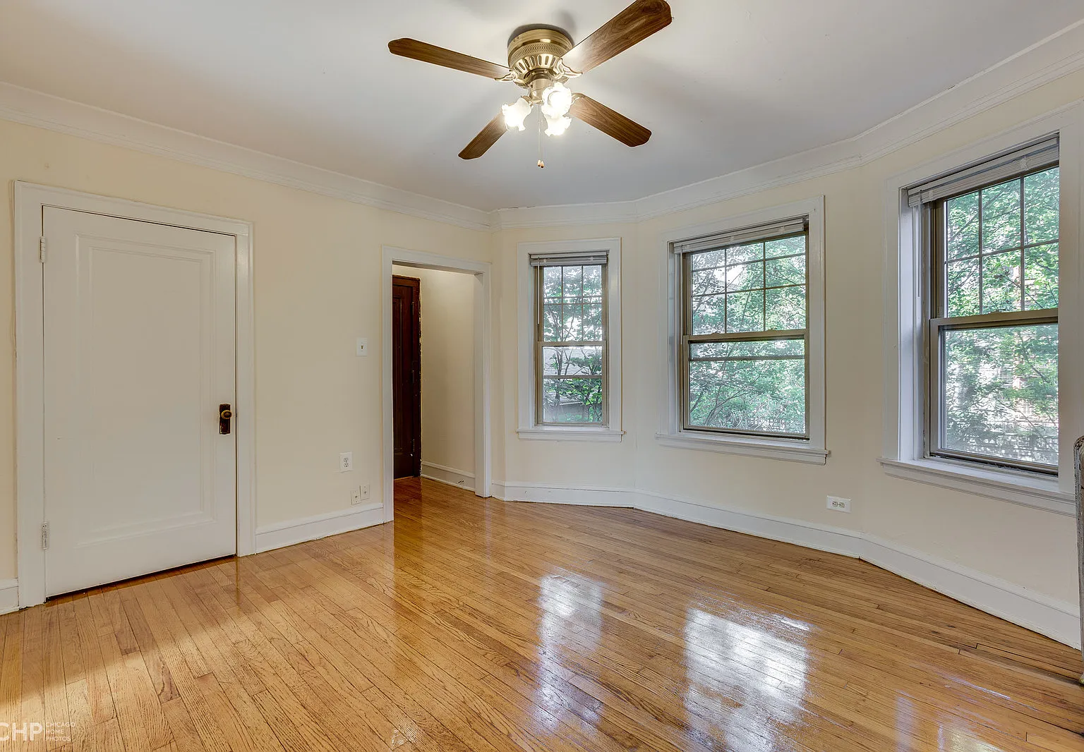 1 bed, 850 sqft, $1,550 — Photo 2