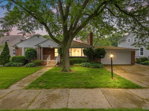 2652 Buckingham Ave, Berkley, MI 48072