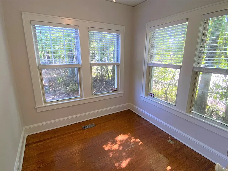 322 Beard St #1 — Photo 12