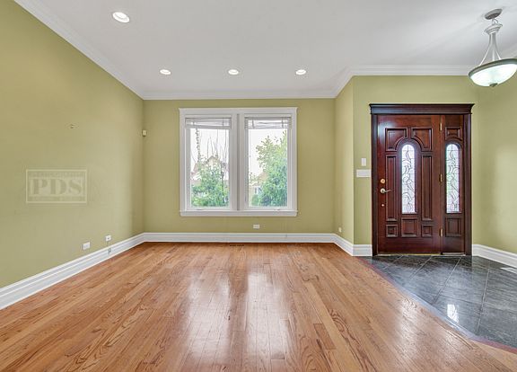 5th image of 2407 N 75th Ct