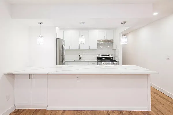 Rented by Modern Spaces | media 8