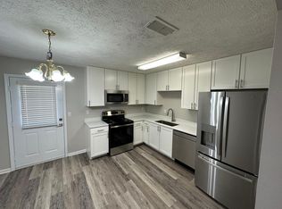300 Carver Dr #12, Starkville, MS 39759