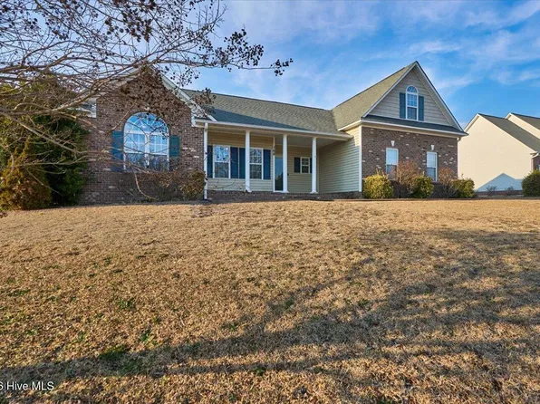 168 Home Stretch Lane, Raeford, NC 28376