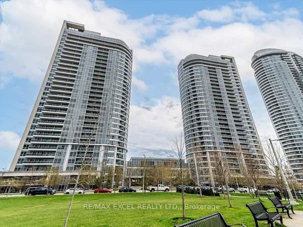 151 Village Green Sq, Toronto, ON