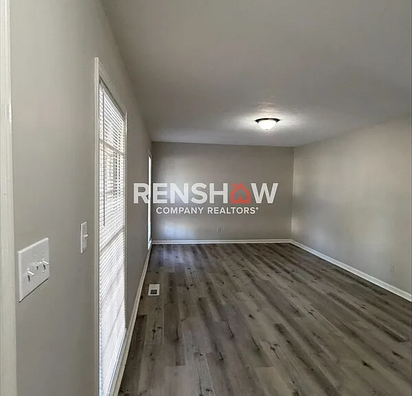 68 Royal Oaks Pl — Photo 31