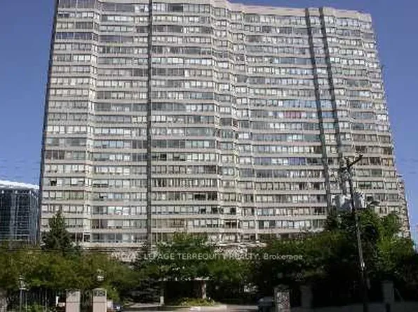 30 Greenfield Ave #201, Toronto, ON M2N 6N3