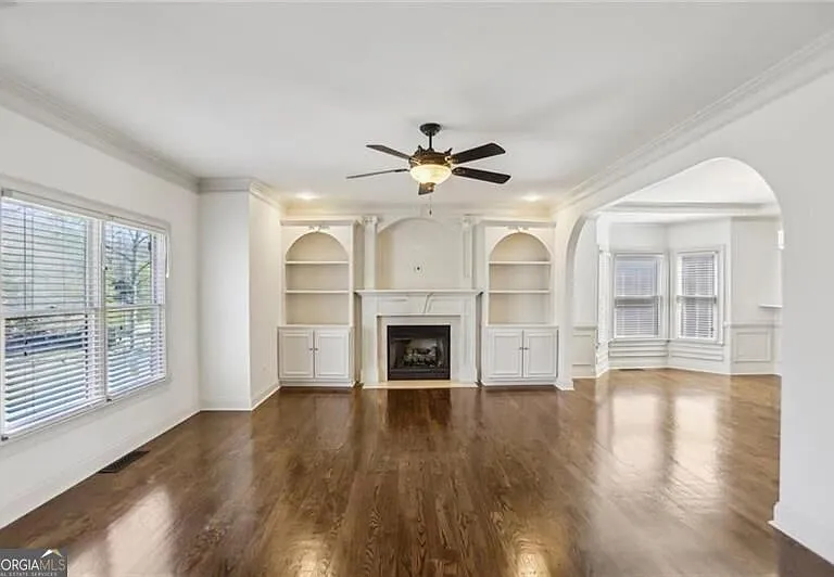 2108 Main St NW — Photo 3