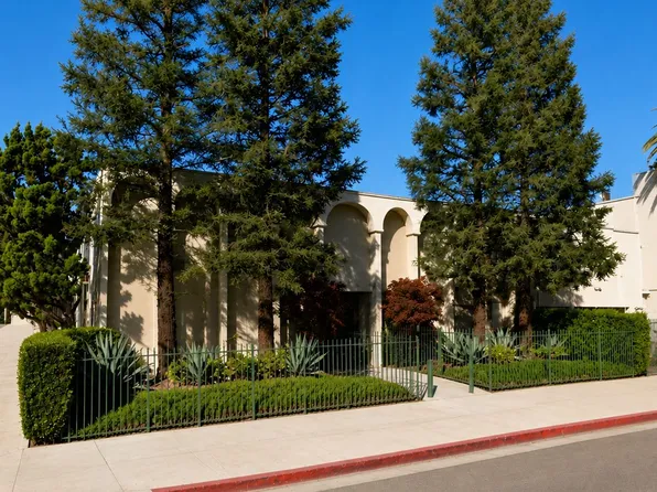 Cedros Gardens - Villa Portofino Apts, LP