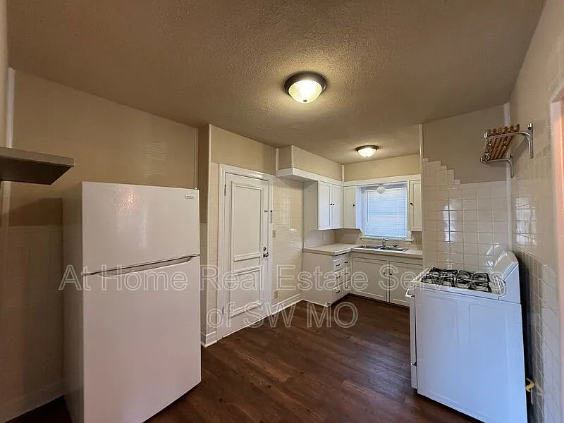 1 bed, 1.0 bath, $1,025 — Photo 4